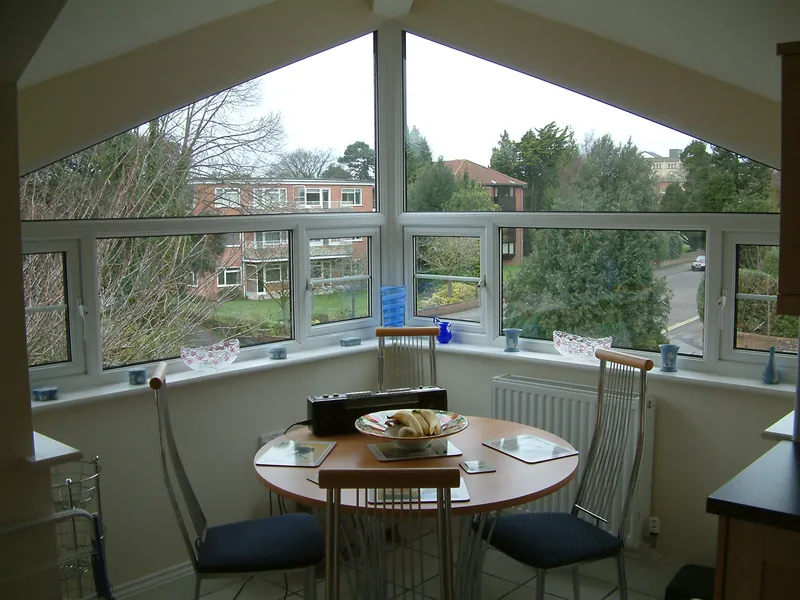 Bay Windows Penge